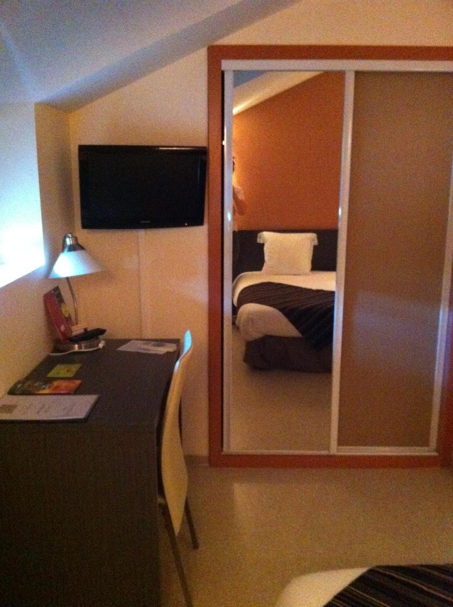 Fasthotel Le Rale Des Genets - Un Hotel Fh Collection Dun-sur-Meuse ภายนอก รูปภาพ